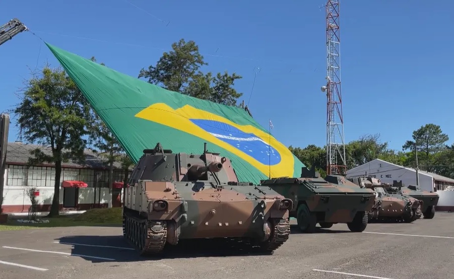 Brasil doa 21 veículos blindados do Exército ao Uruguai — Senado