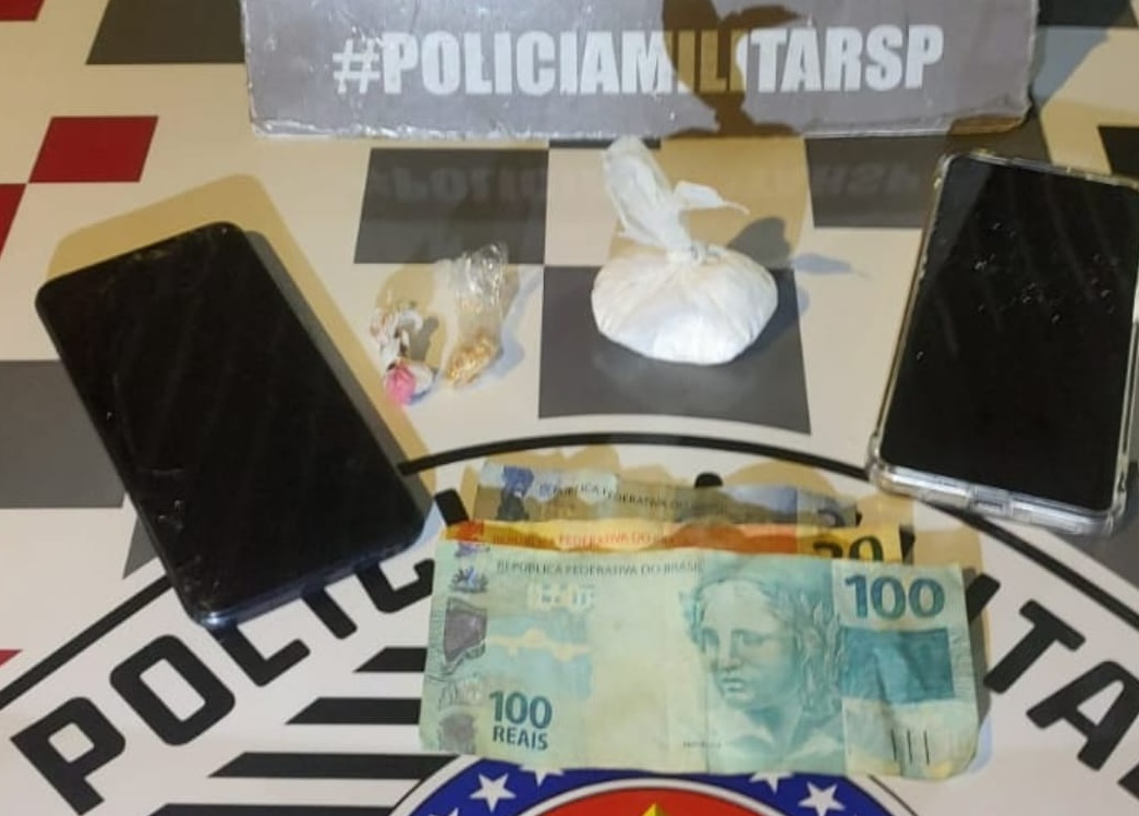 Adolescente Apreendida Pela Pm Drogas Em Fernand Polis