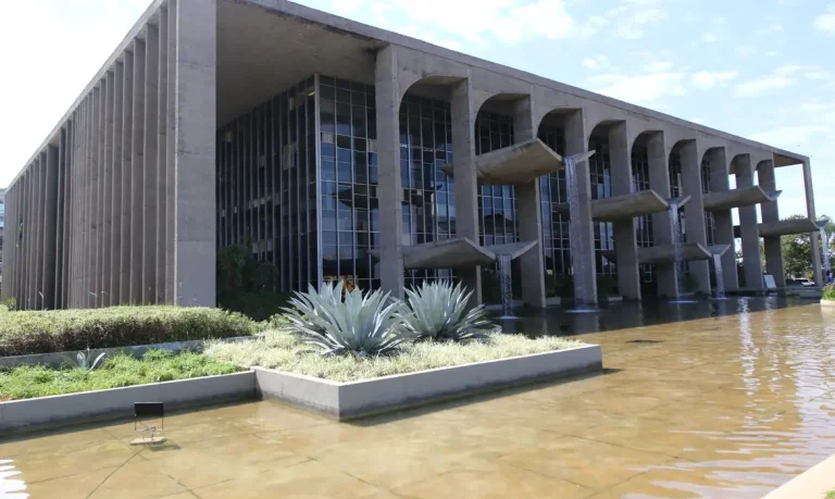 palacio_da_justica_na_esplanada_dos_ministerios250620213601